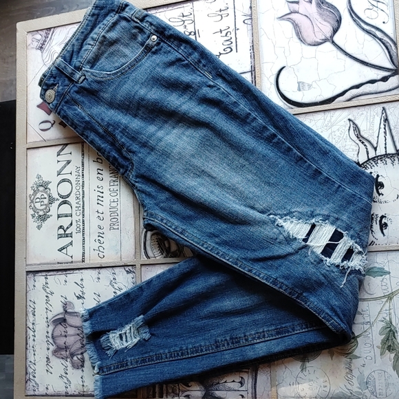 Almost Famous Distressed High Rise Blue Jeans - Picture 1 of 8
